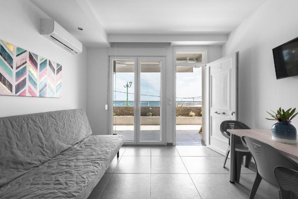 Blue Horizon 3 Apartment Nea Kallikrateia Ngoại thất bức ảnh